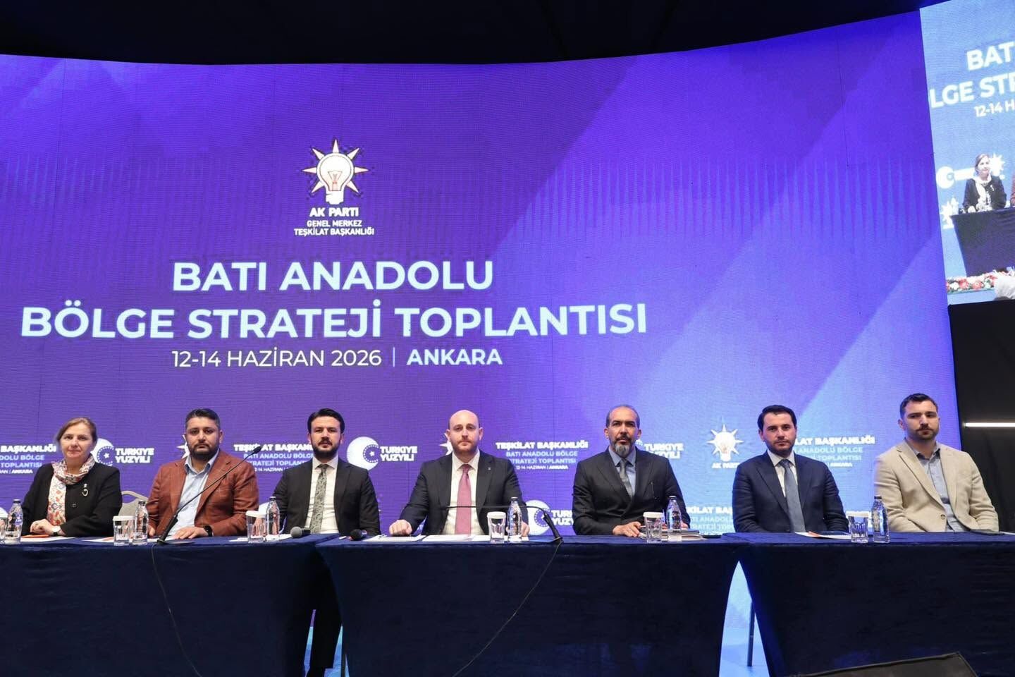 Durmuşoğlu Batı Anadolu Bölge Strateji Toplantısına Katıldı (3)