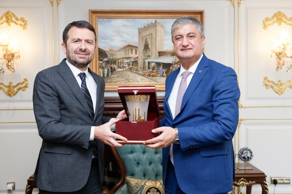 Genel Müdür Çay’dan Vali Yavuz’a Adana’da Ziyaret2