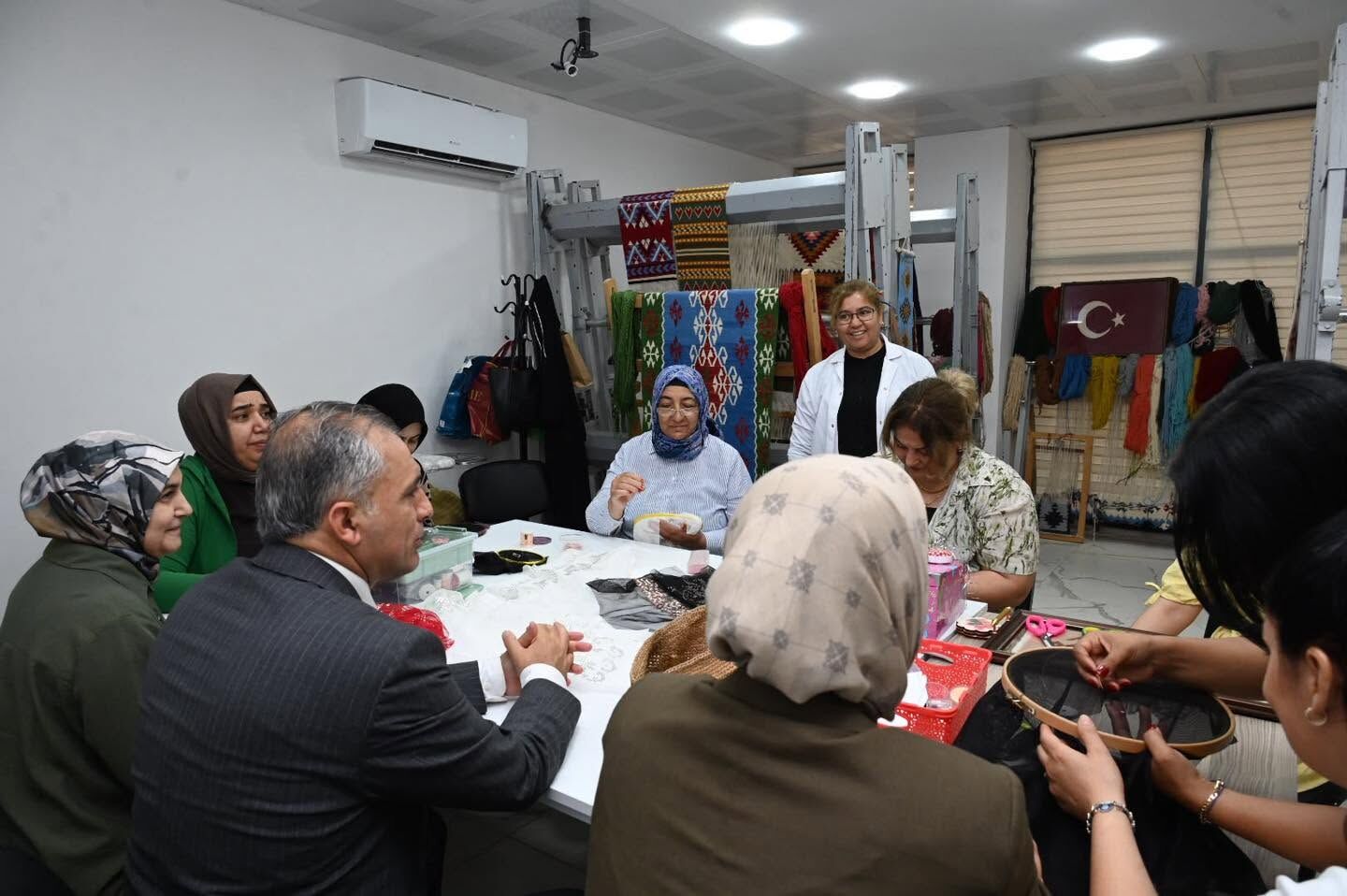 İbrahim Çenet Fakıuşağı Aile Yaşam Merkezi’ni Ziyaret Etti2