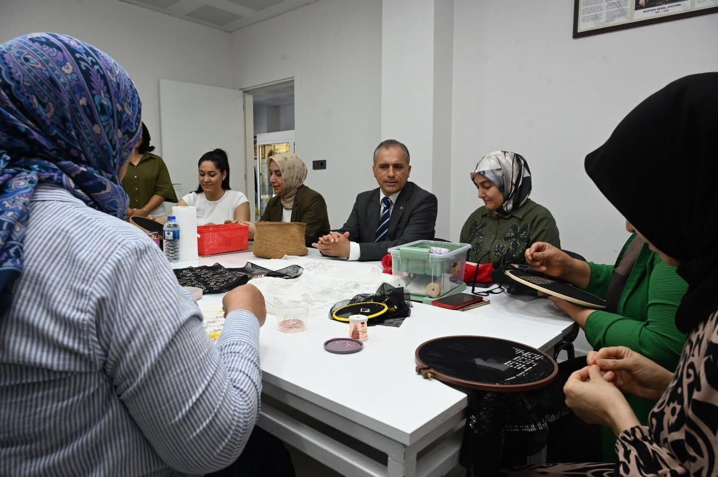 İbrahim Çenet Fakıuşağı Aile Yaşam Merkezi’ni Ziyaret Etti4