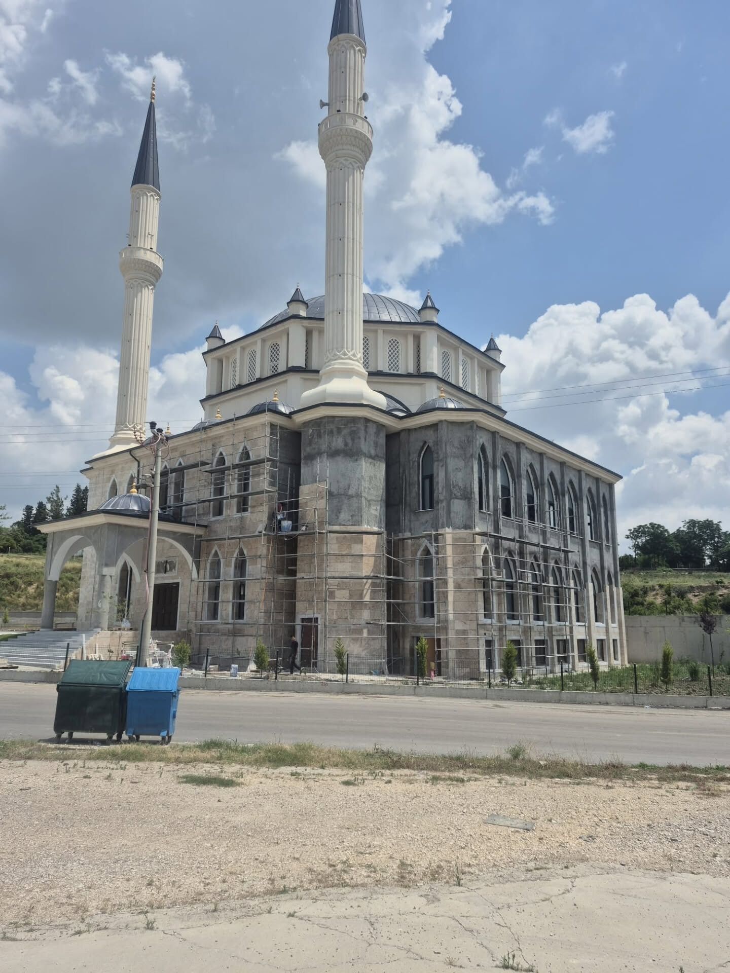 K A D İ R L İ O S M A N İ Y E1