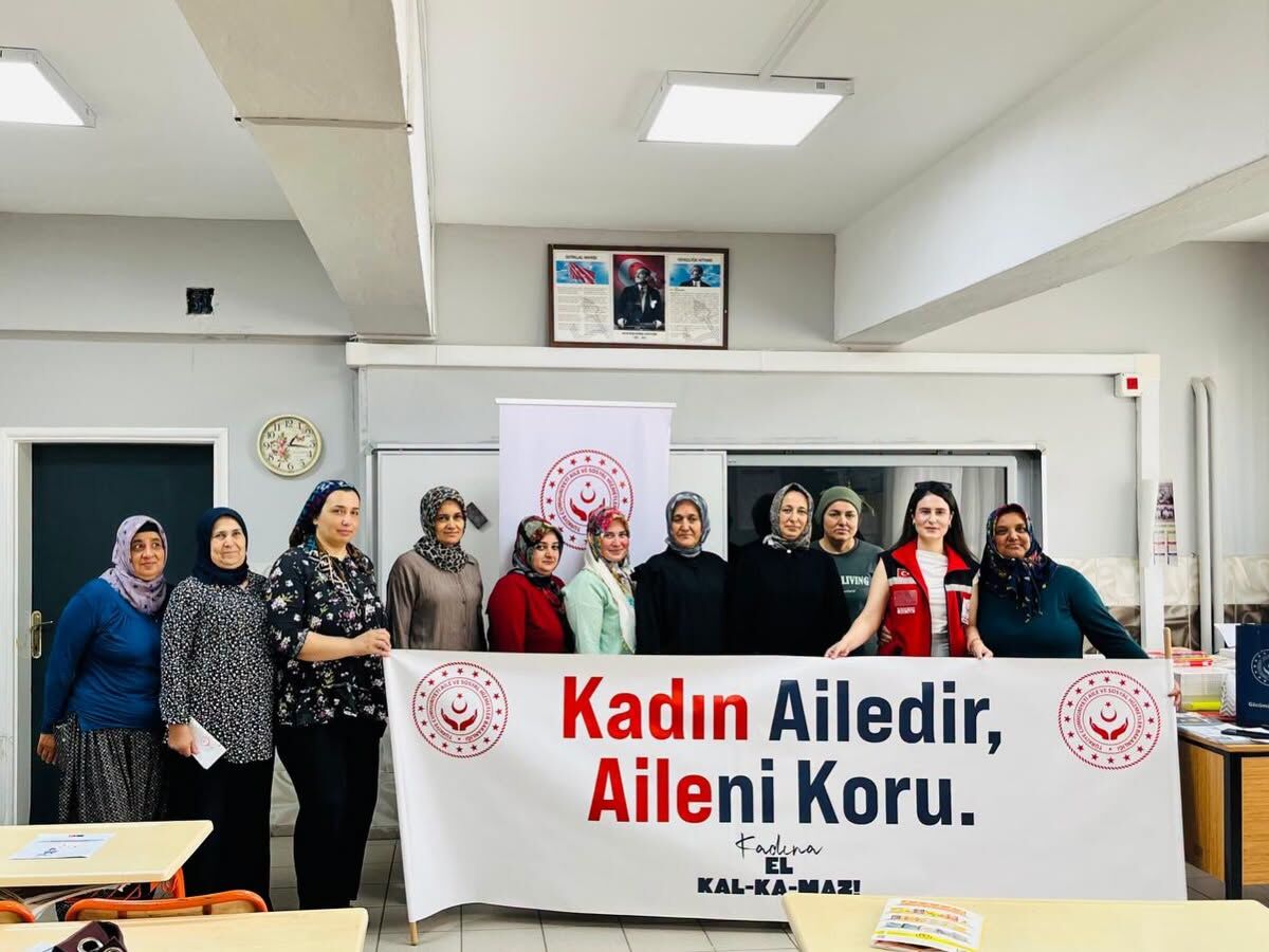 Kadın Ailedir