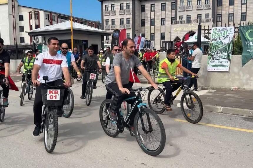 Kadirli'de Sağlıklı Nesiller İçin Pedal Çevirdiler (6)