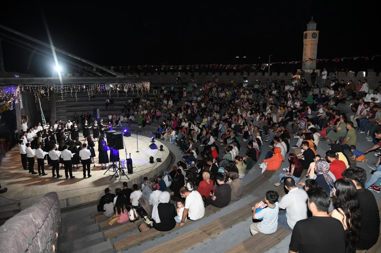 Osmaniye Çok Sesli Koro Konser 1