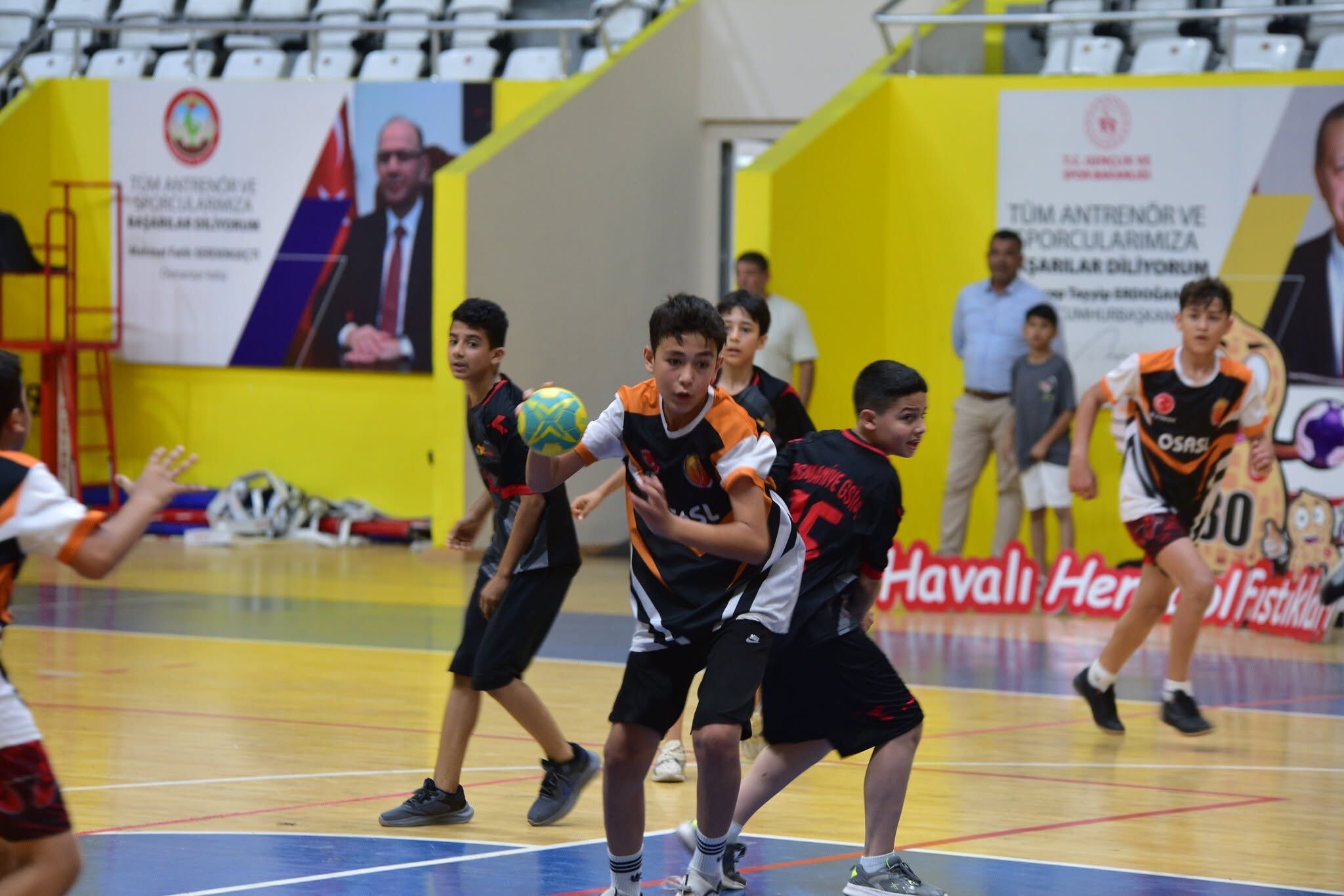 Osmaniye’de Havalı Hentbol Fıstıkları Turnuvası Tamamlandı4