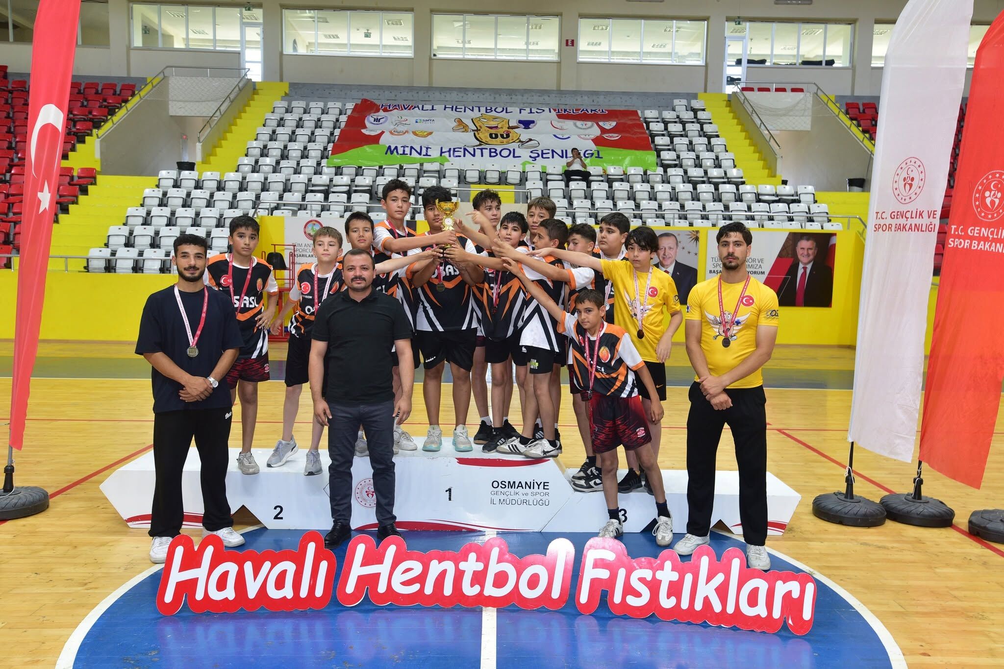 Osmaniye’de Havalı Hentbol Fıstıkları Turnuvası Tamamlandı8