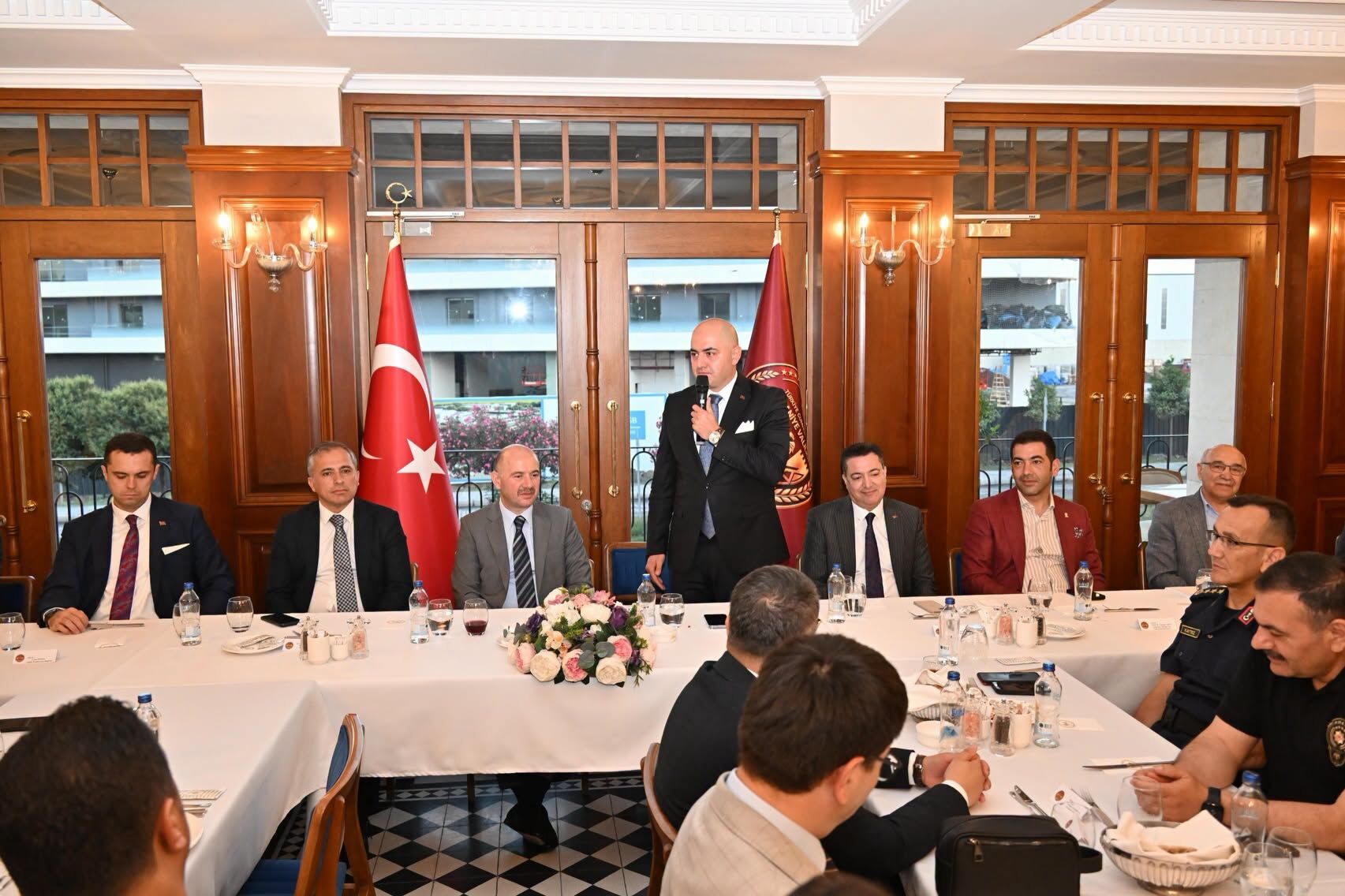 Vali Serdengeçti'den Başsavcı Arısoy'a Veda Ve Teşekkür Mesajı (2)