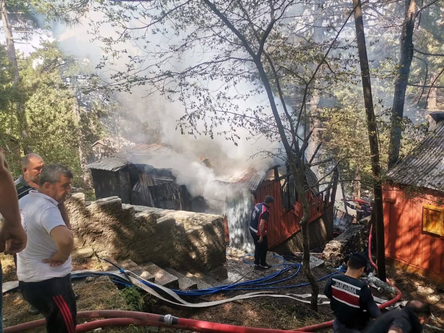 Zorkun Yaylası'nda Korkutan Yangın (1)