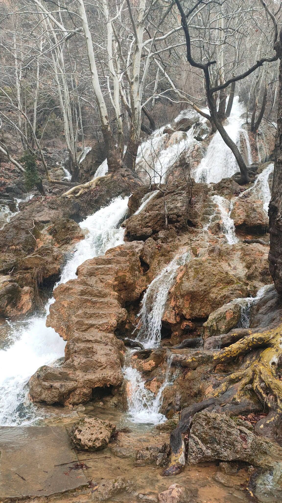 Adana’da Obruk Şelalesi Doğaseverlerin Gözdesi Oldu4