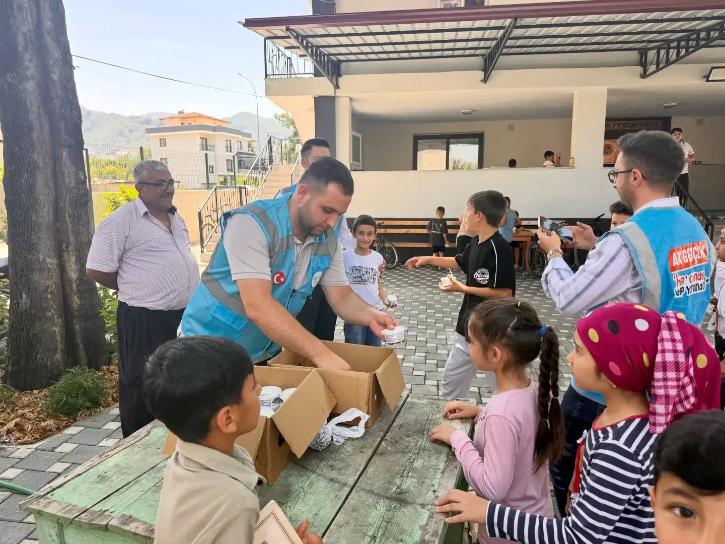 Ak Parti Düziçi'nden Kur’an Kursu Öğrencilerine Destek5