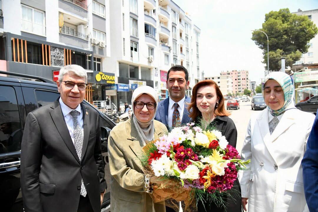 Ak Parti Genel Başkan Yardımcısı Belgin Uygur Osmaniye'de (2)