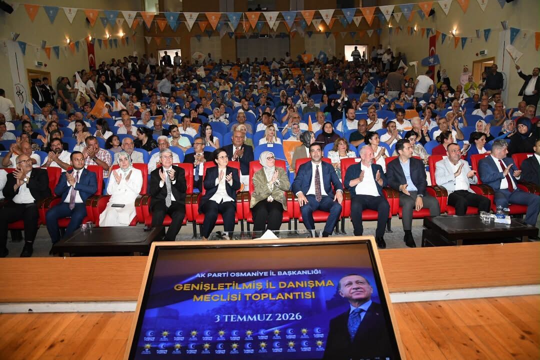 Ak Parti Toplantı1-1