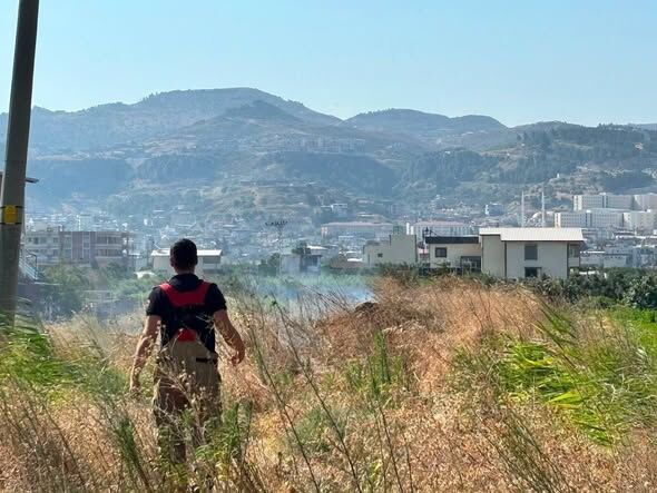Antakya’da Otluk Alan Yangını Kontrol Altına Alındı3