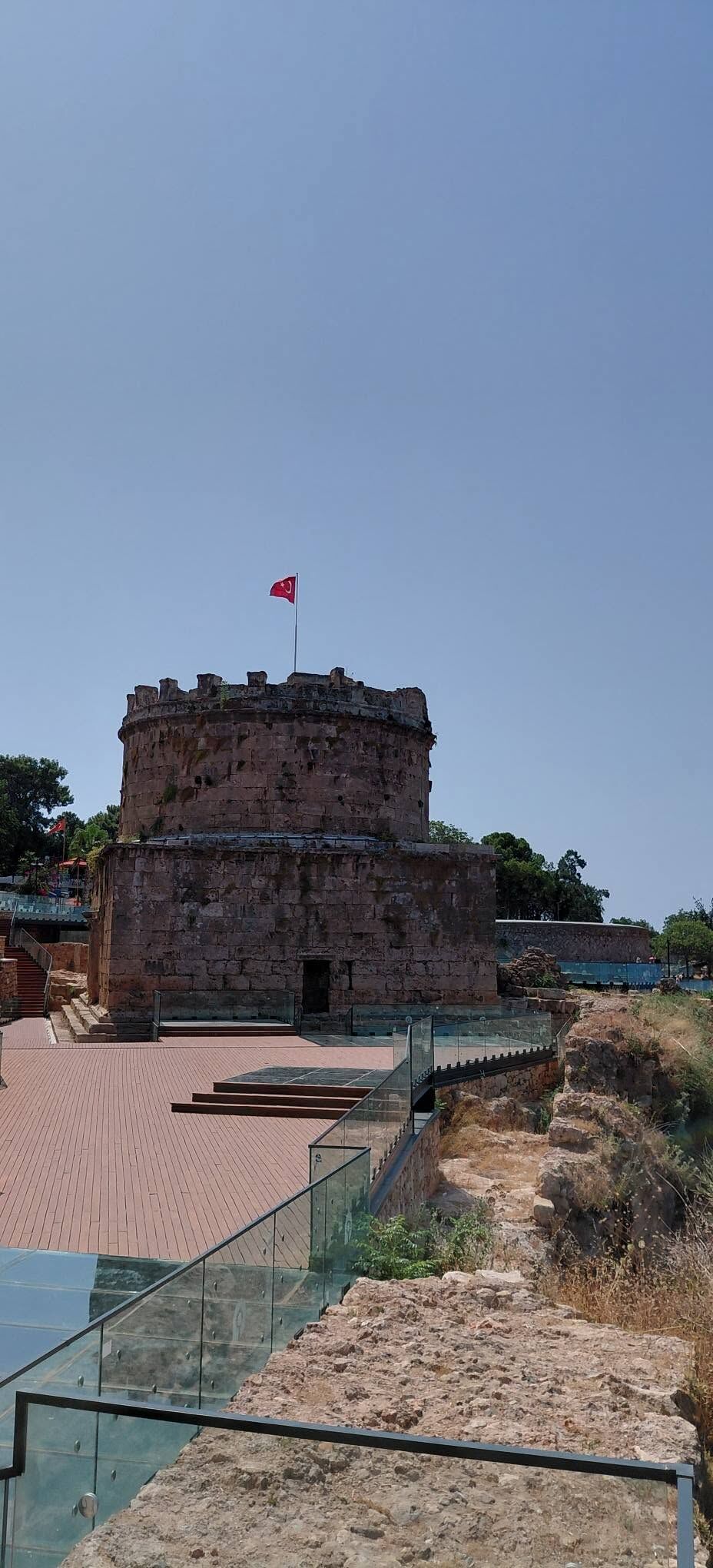Antalya Hıdırlık Kulesi Tarihi Dokusuyla İlgi Görüyor6