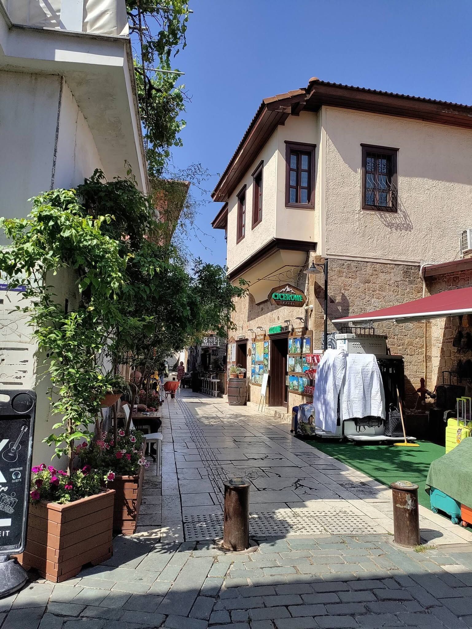 Antalya Kaleiçi Yat Limanı Yazın Turist Akınına Uğruyor4