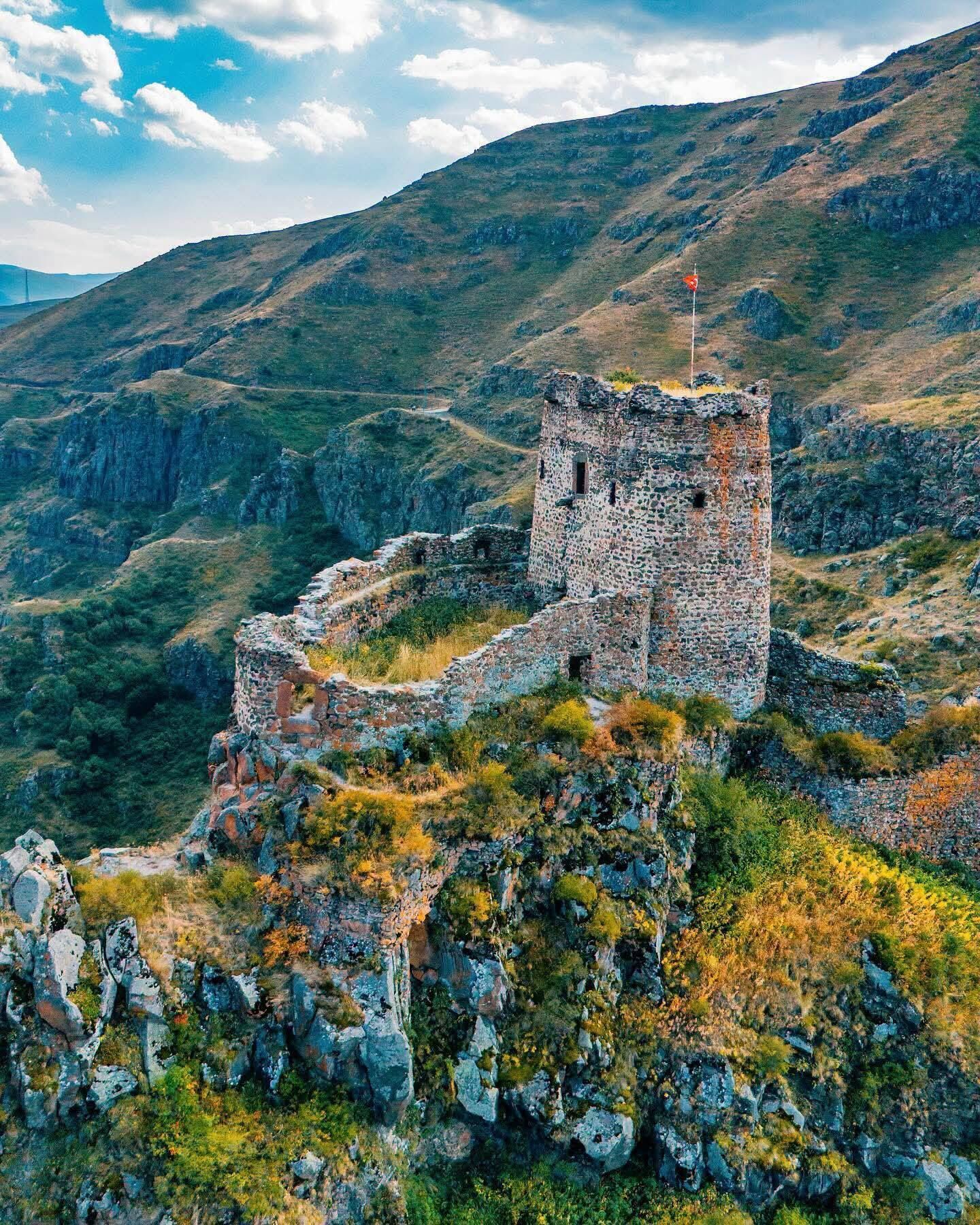 Ardahan’daki Tarihi Şeytan Kalesi Ziyaretçilerini Bekliyor8