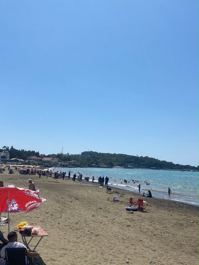 Arsuz Sahil Plajı Yaz Sezonunda Yoğun İlgi Görüyor2