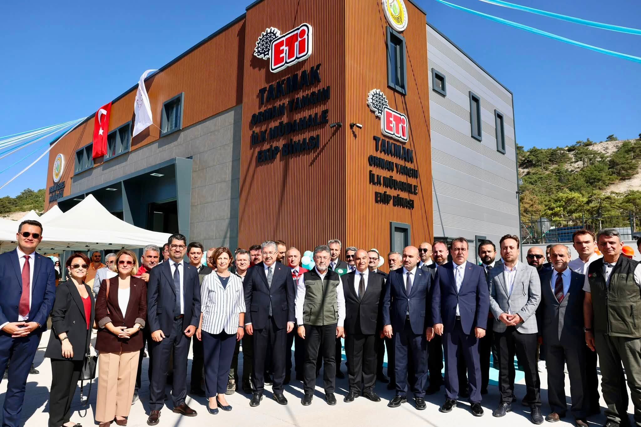 Bakan Yumaklı Takmak Ekip Binasını Hizmete Açtı4