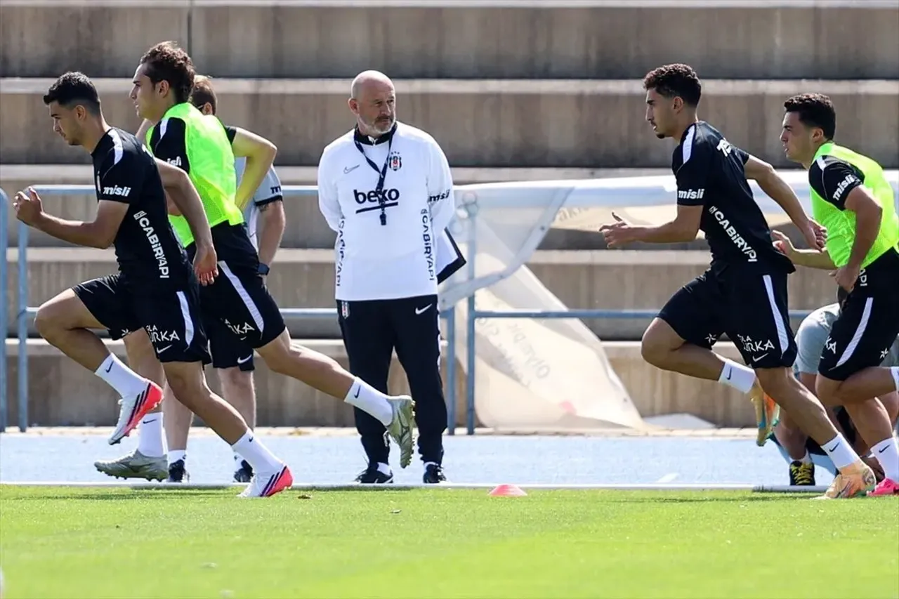 Beşiktaş Yeni Sezonun İlk Sınavında Gyirmot’la Karşılaşıyor4