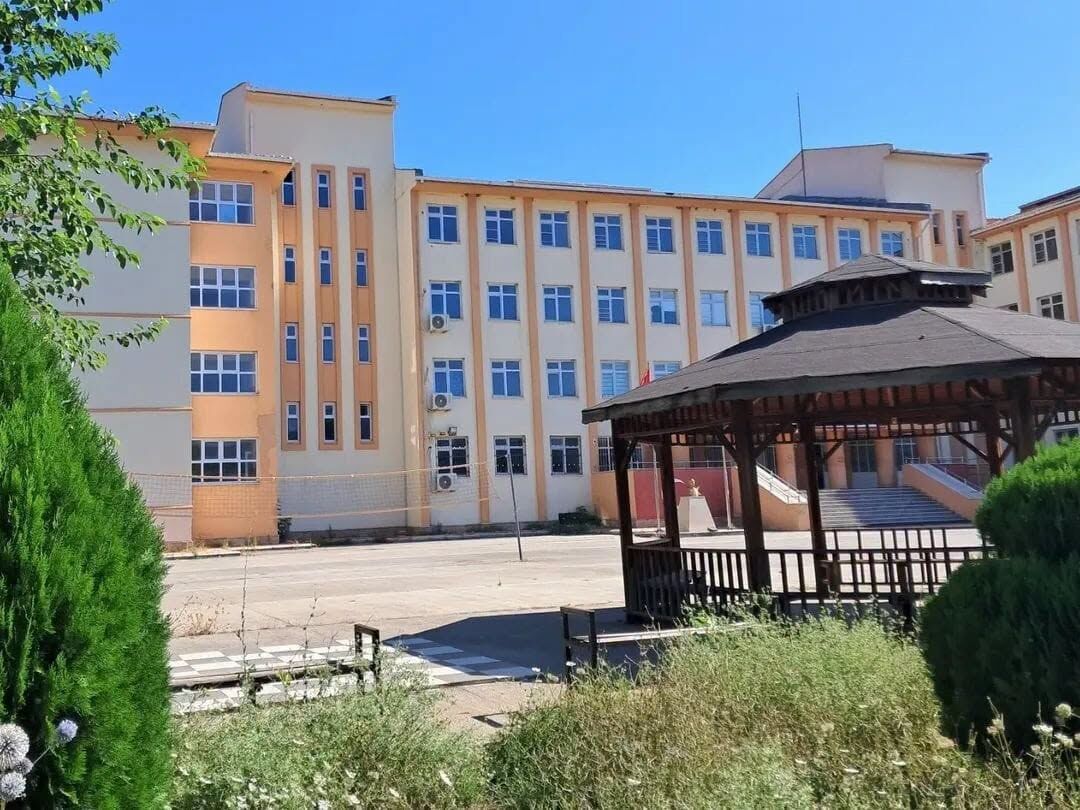 Ceaş Anadolu Lisesi Tek Çatı Altında Eğitime Başlıyor1