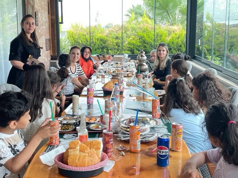 Çekom Çocukları Türkmen Beldesinde Kahvaltıda Buluştu (5)