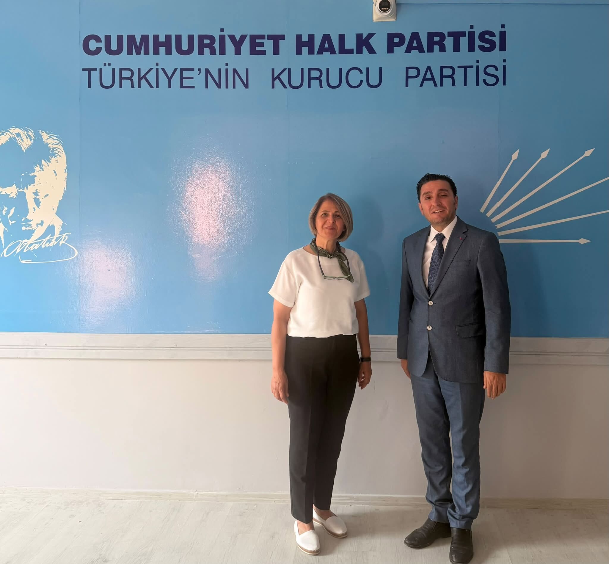 Chp Osmaniye'de İlk Kadın Merkez İlçe Başkanı Belirlendi
