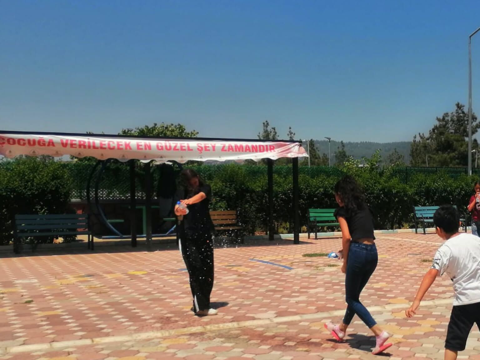 Çocuklar Çamlık Evler’de Yaz Etkinliğinde Buluştu3