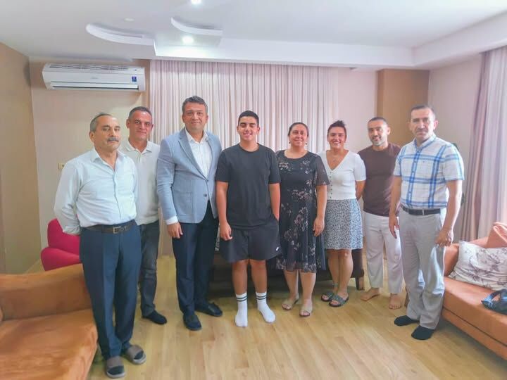 Dörtyol Kaymakamı Keklik'ten Başarılı Öğrenciye Ziyaret