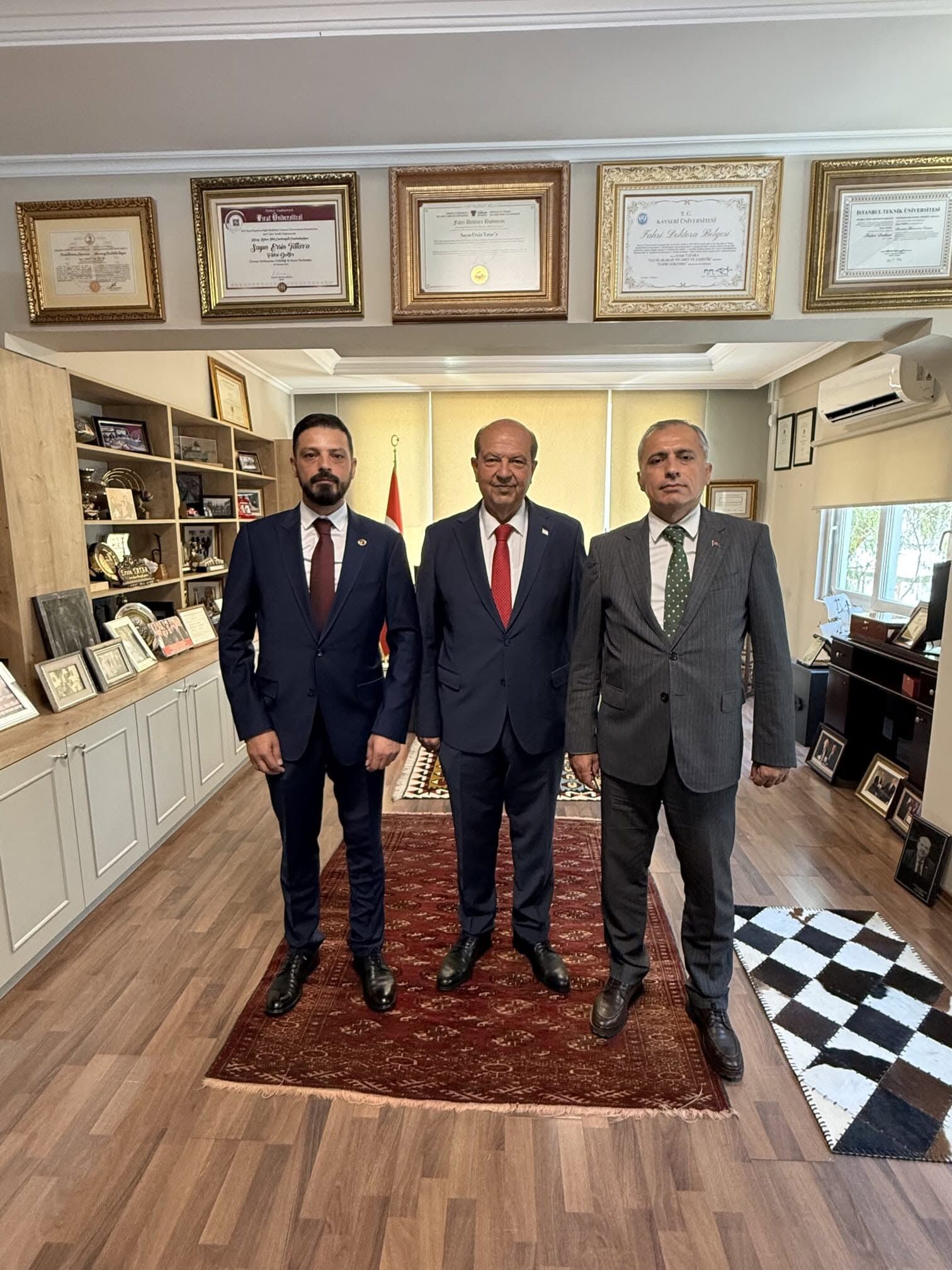 Dt. Mehmet Ali Şipal, Ersin Tatar'ı Ziyaret Etti (3)