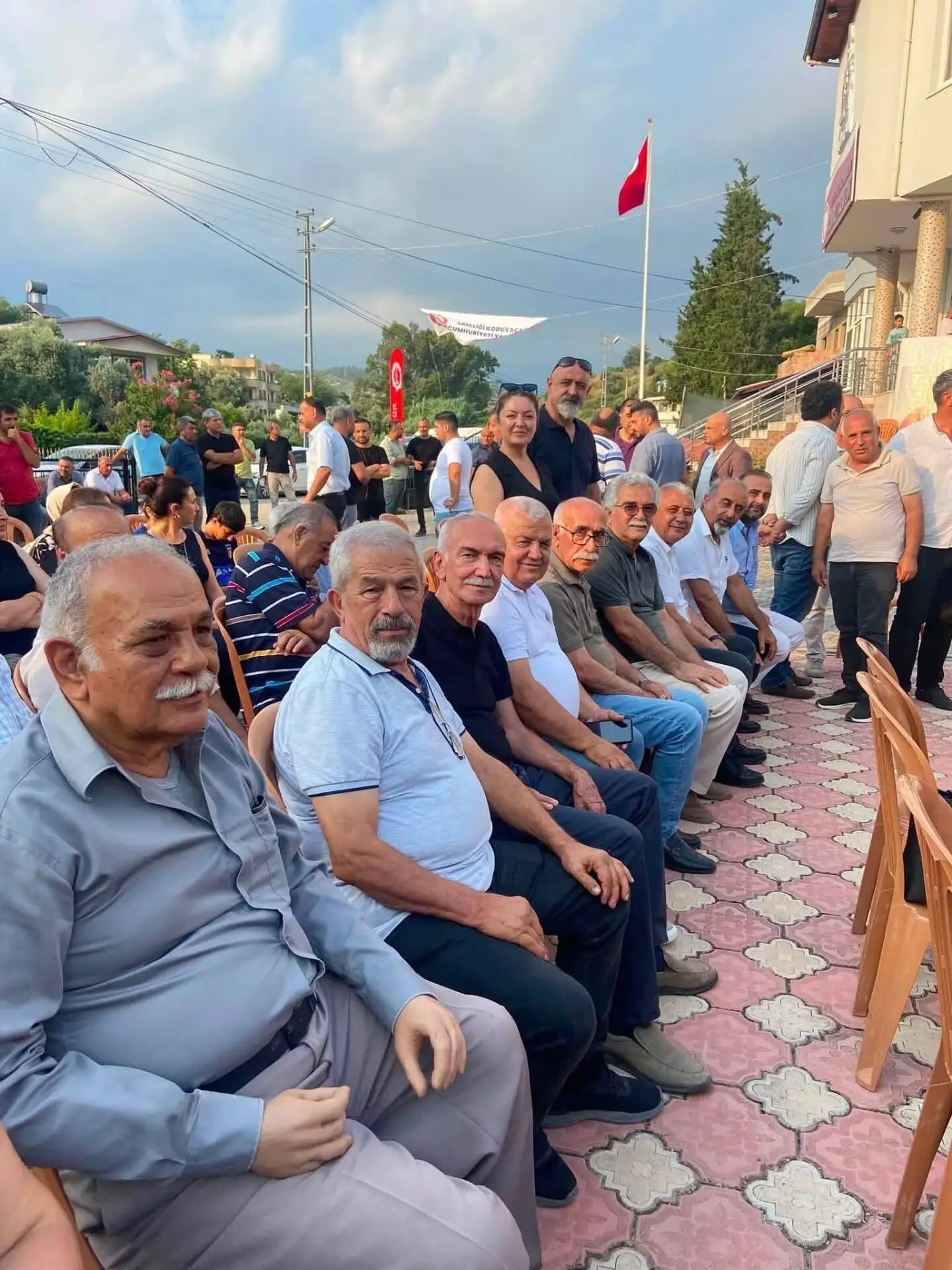 Eğitim İş'ten Kadirli Cemevi Aşure Etkinliğine Katılım