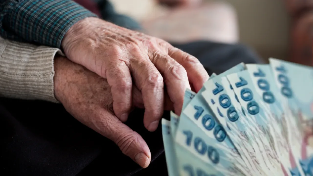 Emeklide Banka Promosyonu Yarışı Yeniden Başladı