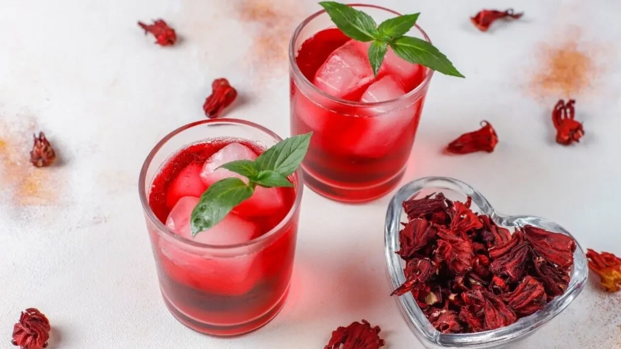 Ferahlatan Lezzet Hibiskus Şerbeti Neden Bu Kadar Popüler