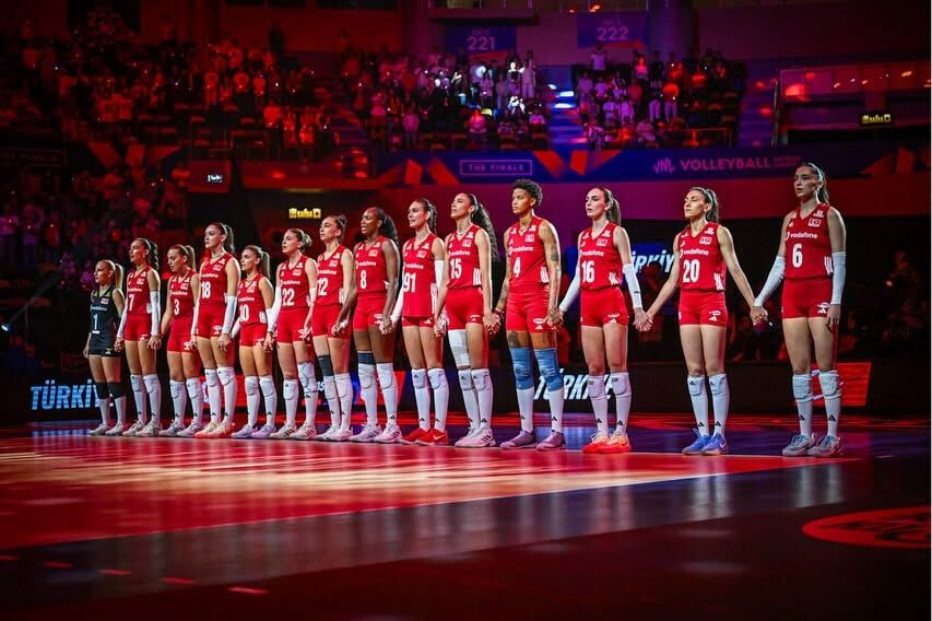 Filenin Sultanları Çin’i Geçti, Vnl’de Finale Yükseldi2