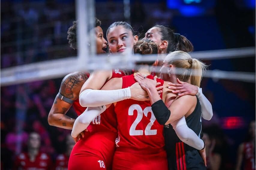 Filenin Sultanları Çin’i Geçti, Vnl’de Finale Yükseldi9