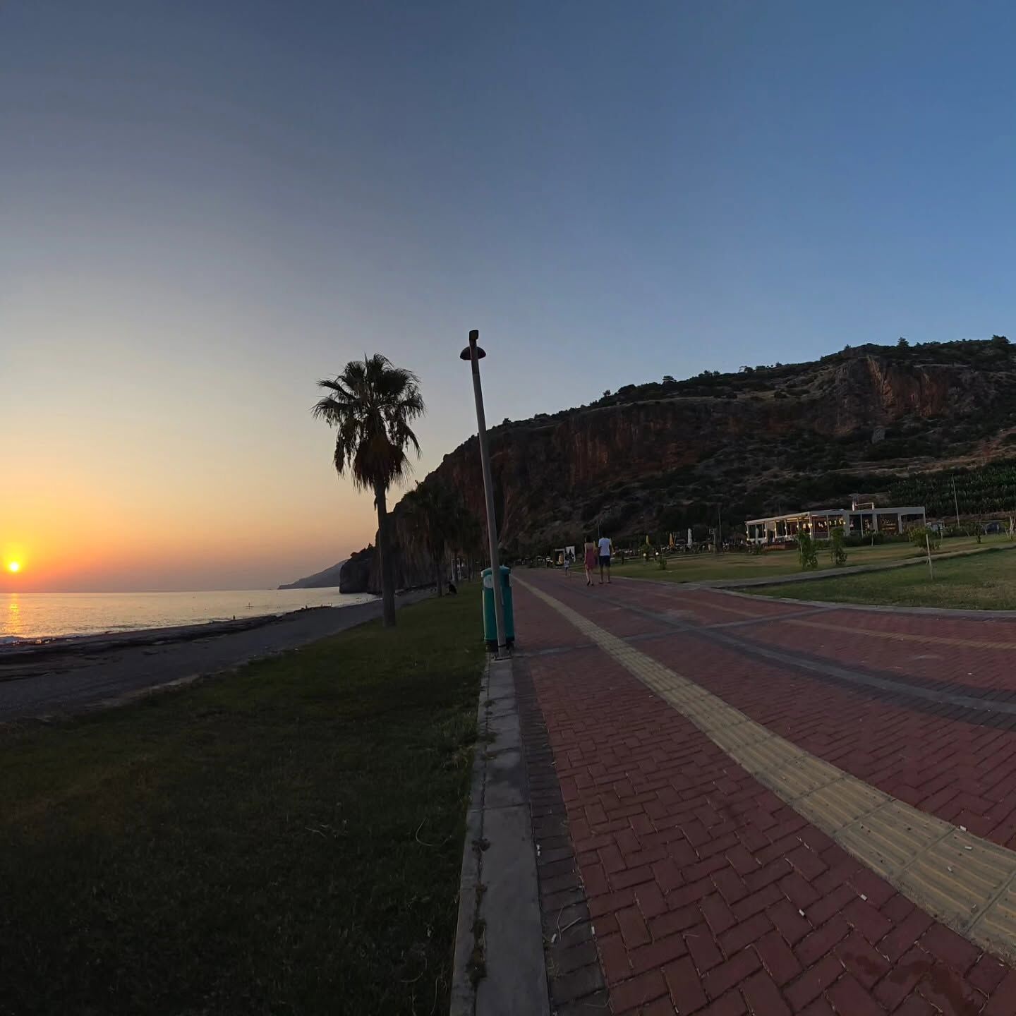 Gazipaşa’da Dağlar Ve Deniz Aynı Karede Buluşuyor3