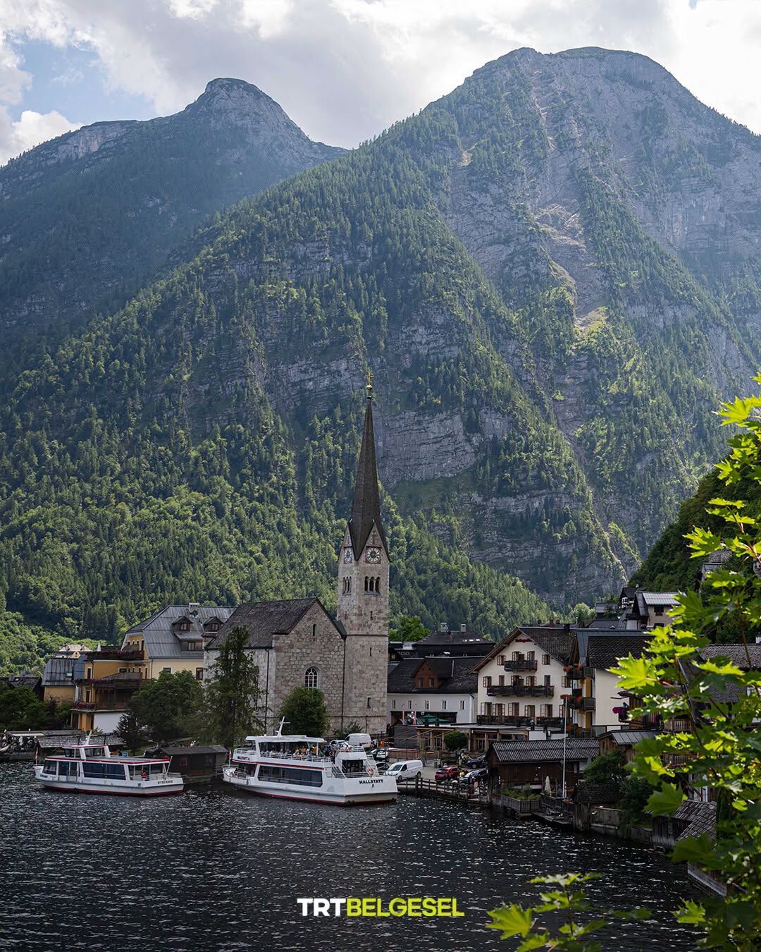 Hallstatt Masalsı Güzelliğiyle Turistlerin Gözdesi2