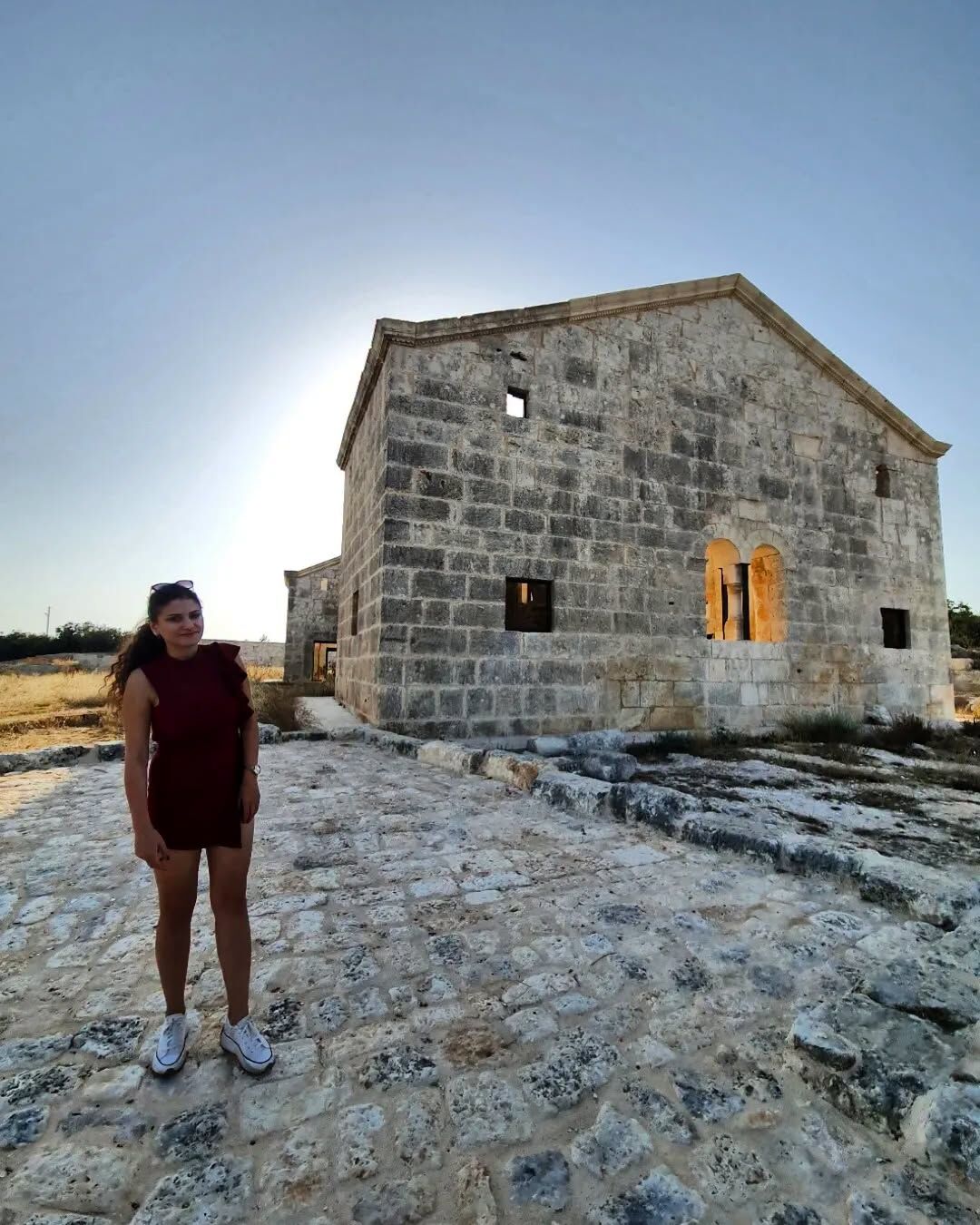 Hanife Ekşi1