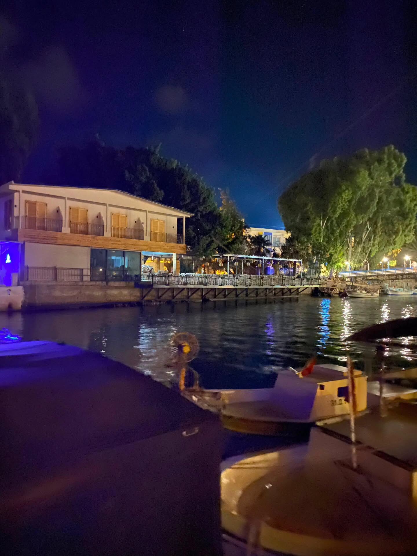 Hatay Arsuz'da Gece Manzarası Hayran Bırakıyor