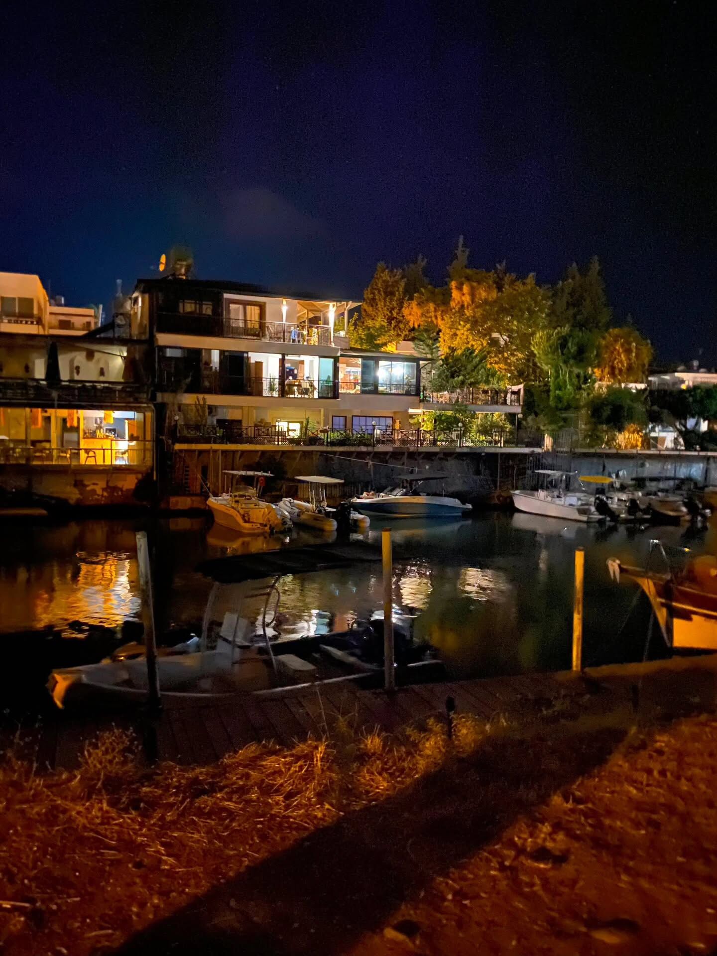 Hatay Arsuz'da Gece Manzarası Hayran Bırakıyor4