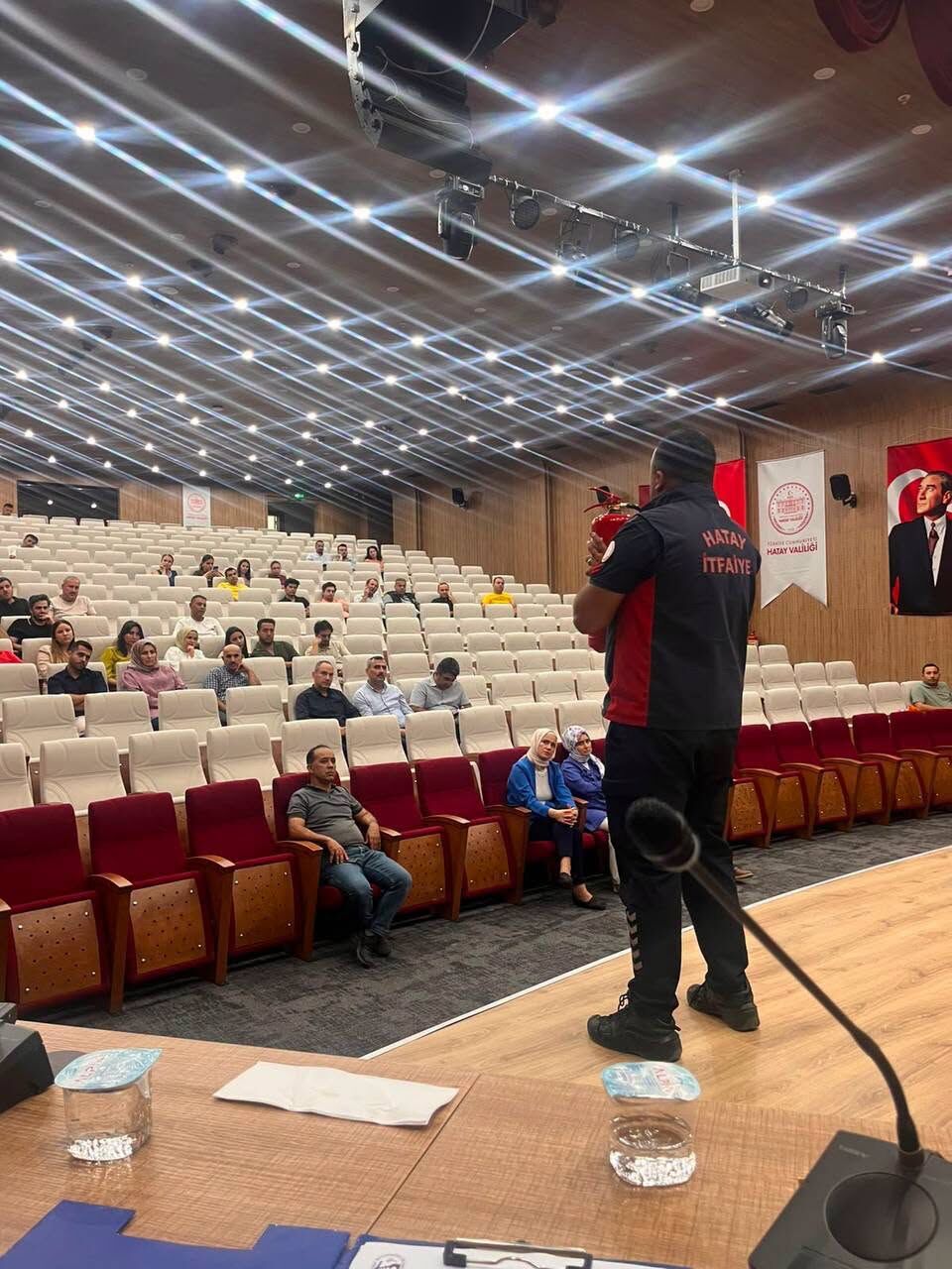 Hatay Valiliği Personeline Temel Yangın Eğitimi Verildi2