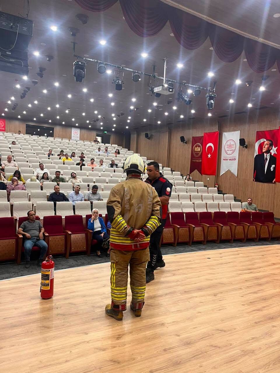 Hatay Valiliği Personeline Temel Yangın Eğitimi Verildi3