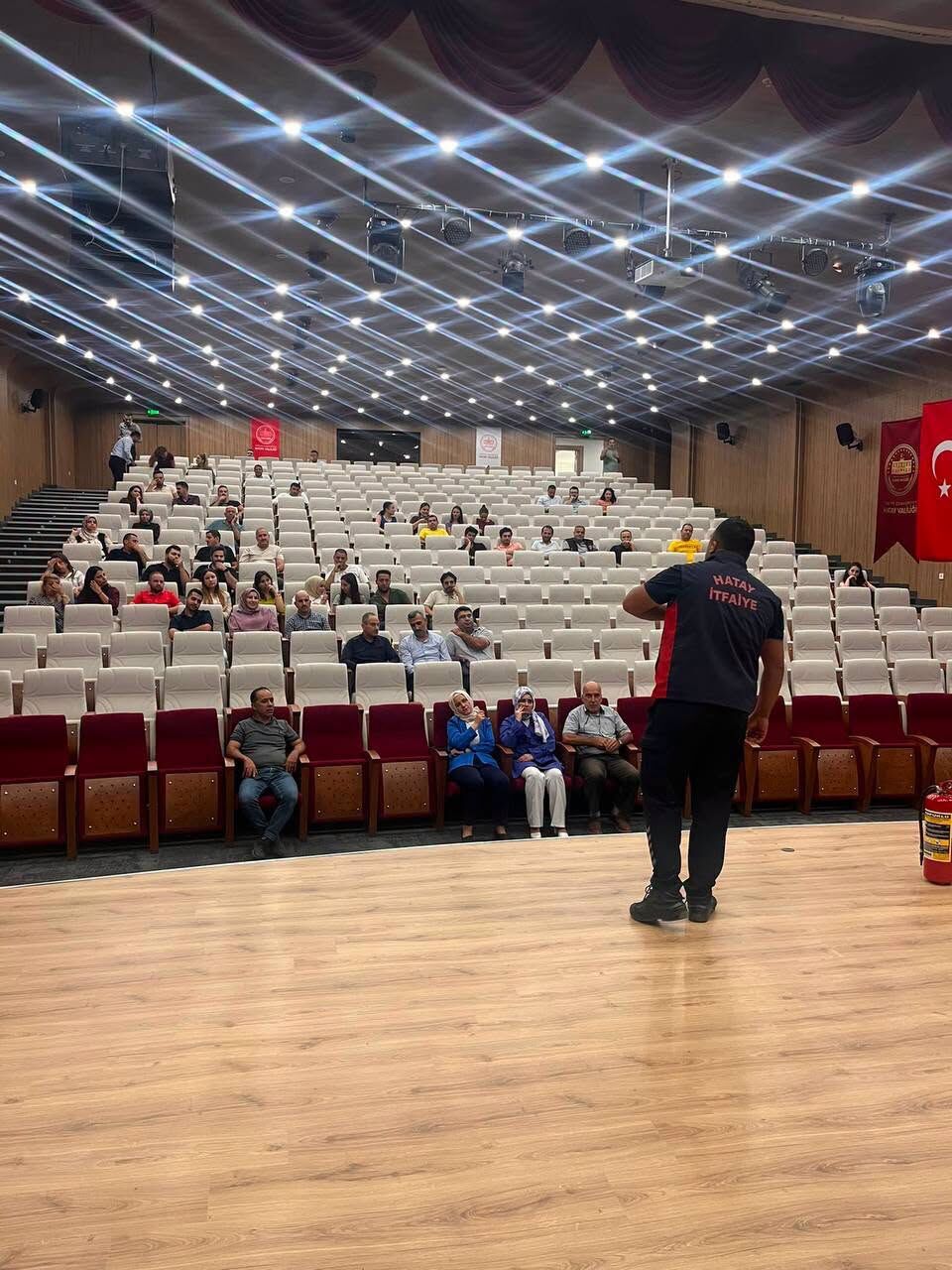 Hatay Valiliği Personeline Temel Yangın Eğitimi Verildi7