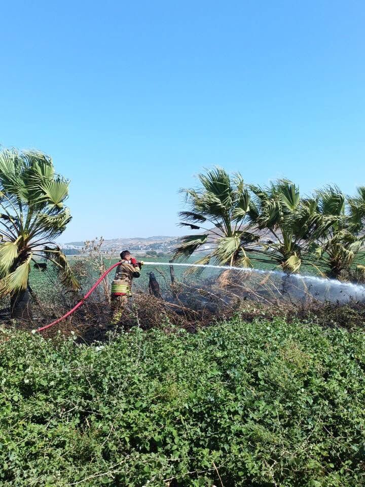 Hatay’da Otluk Alan Ve Trafo Yangını Kısa Sürede Söndürüldü4