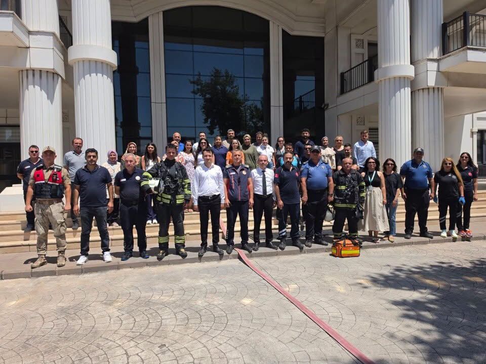 Hatay’da Sağlık Personeline Yangın Eğitimi Verildi