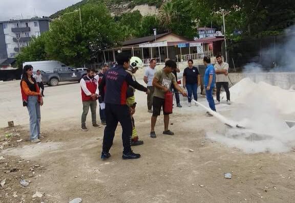 Hbb İtfaiyesi Balıkçılara Yangın Eğitimi Verdi5