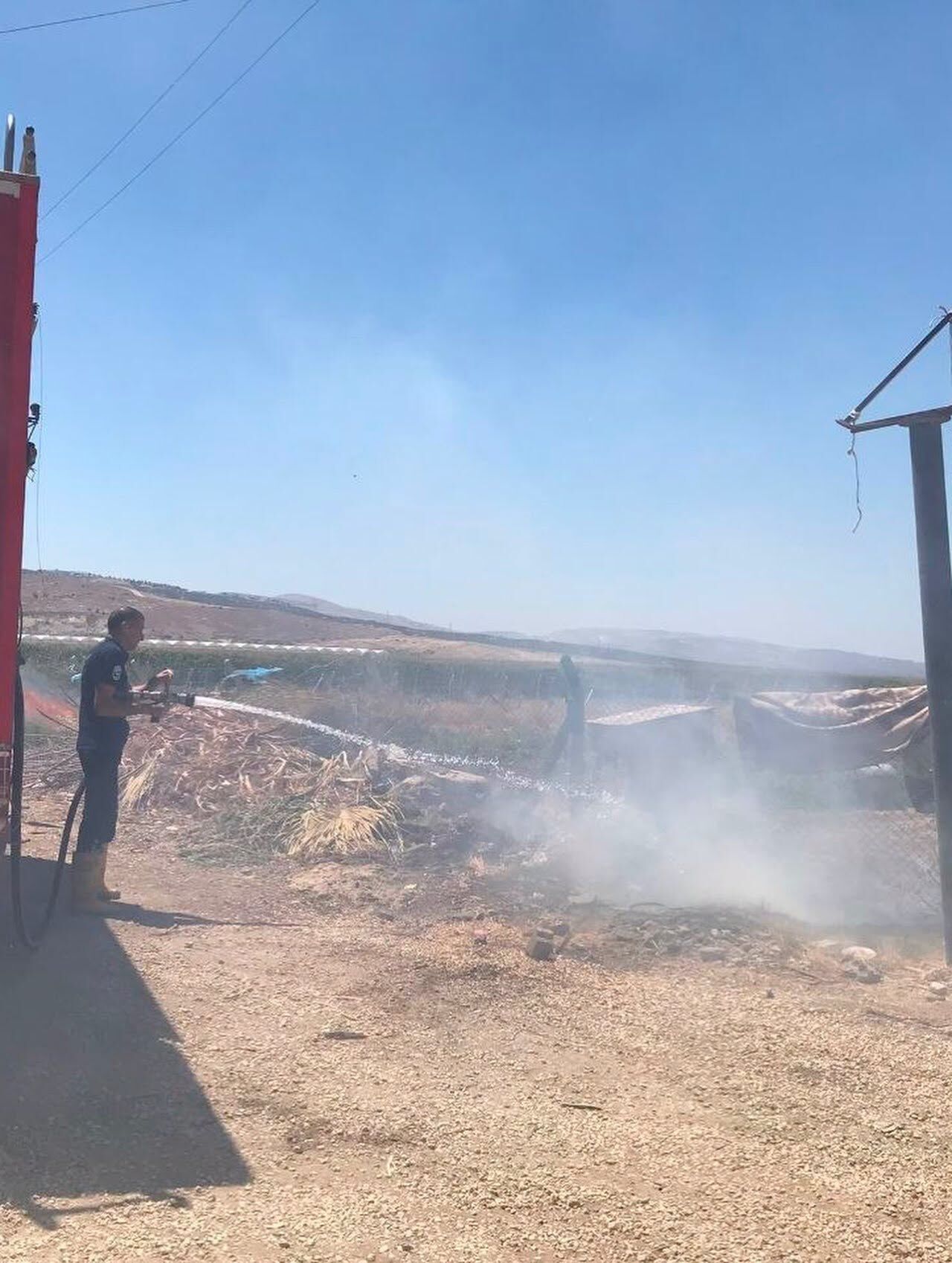 Hbb İtfaiyesi Beş İlçedeki Yangınlara Hızla Müdahale Etti2