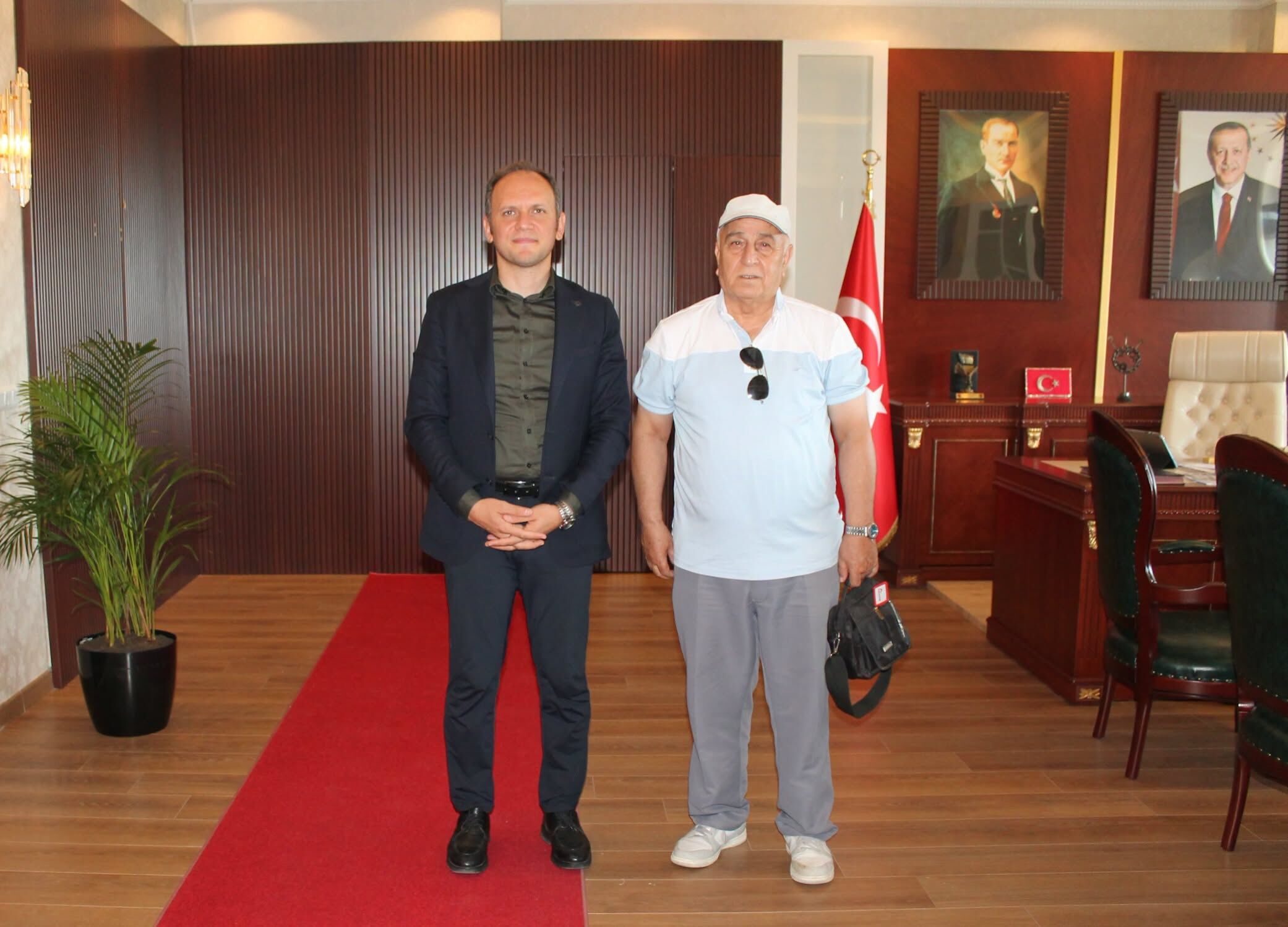 HRT Akdeniz TV Temsilcisi Coşkuner'den Kaymakama Ziyaret
