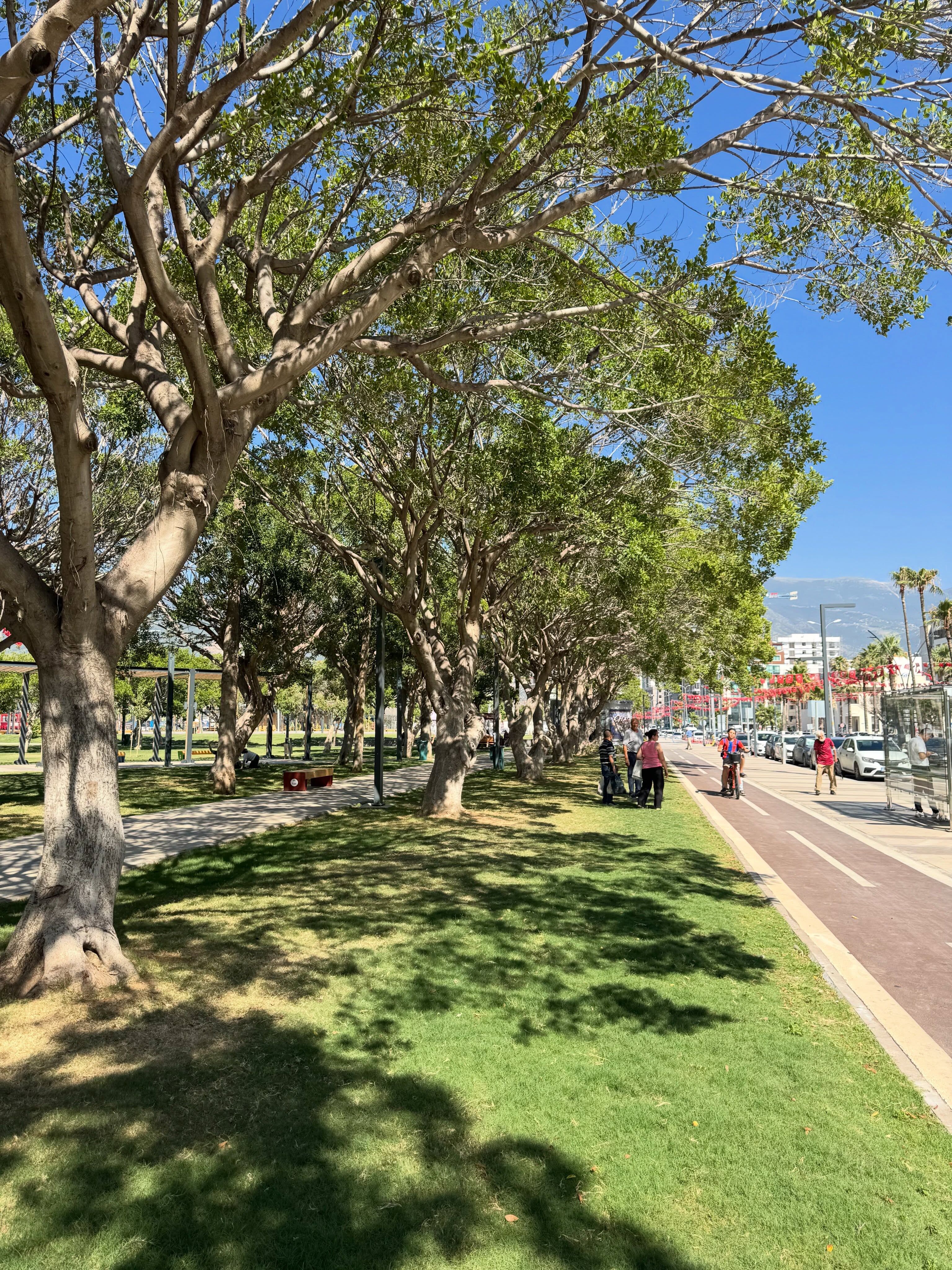 İskenderun Sahili Yaz Sezonunda Ziyaretçilerini Ağırlıyor3
