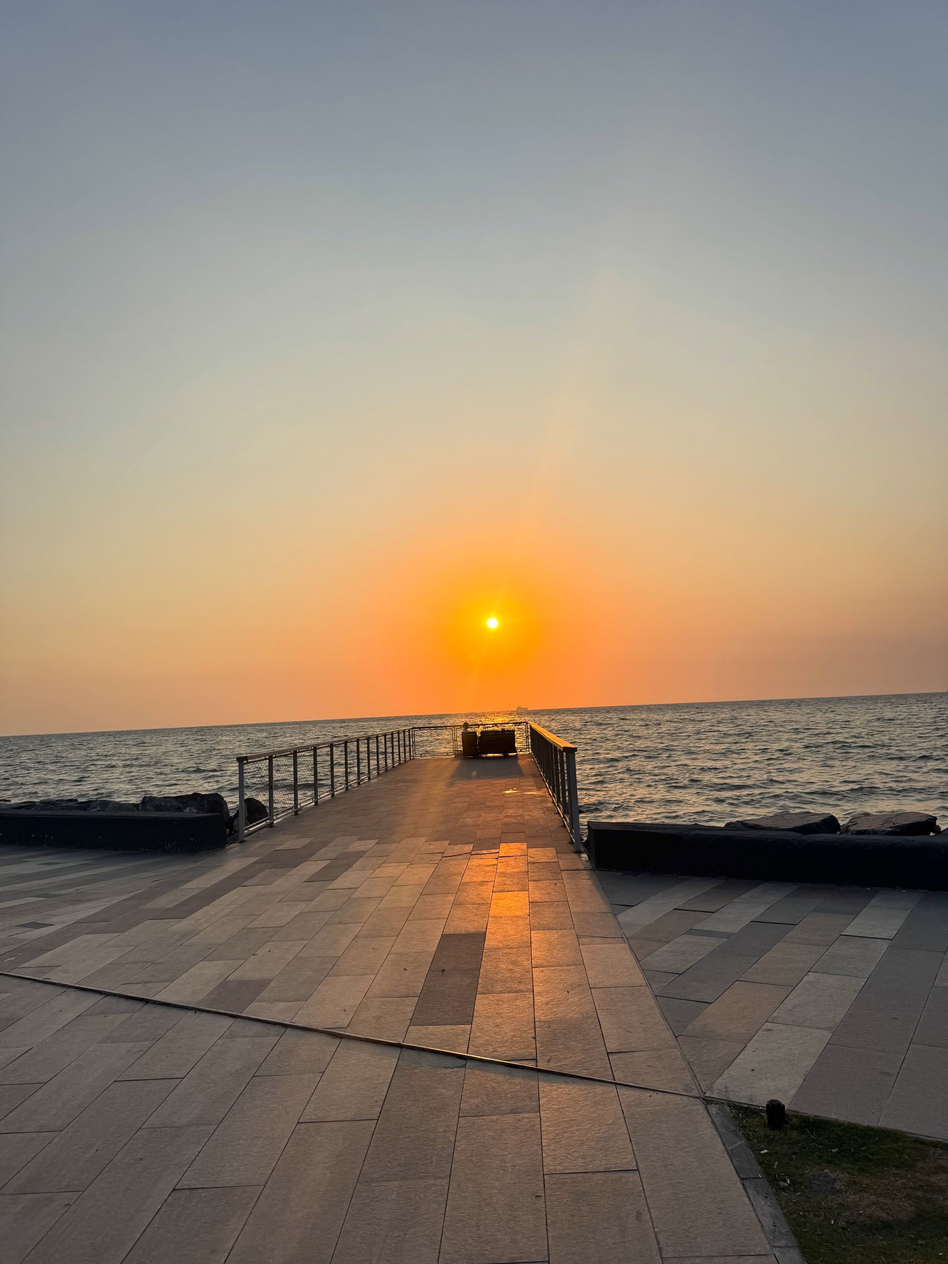 İskenderun Sahilinde Gün Batımı Büyüleyici Manzara Sundu9