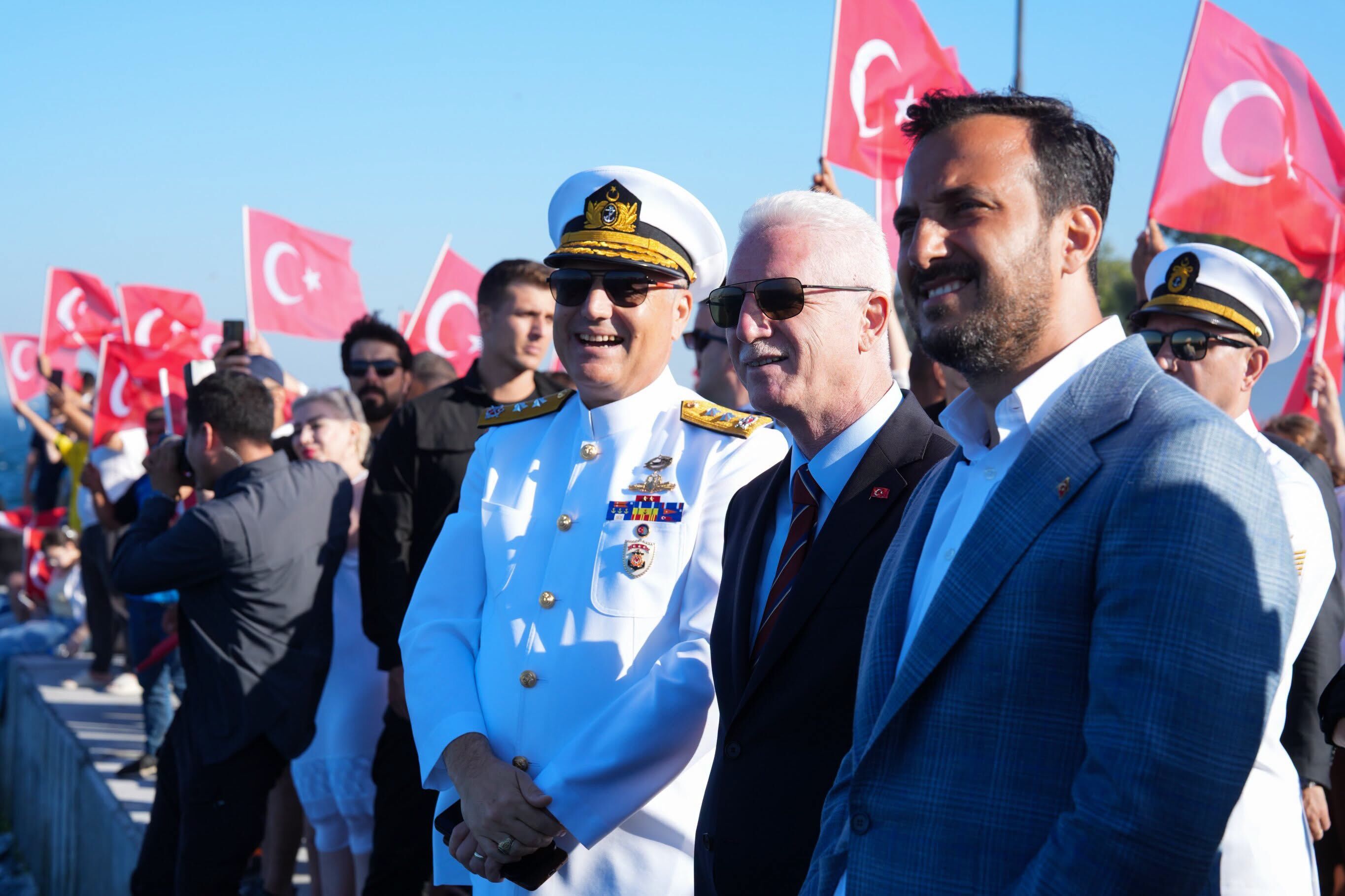 İstanbul Boğazı’nda 15 Temmuz İçin 253 Tekneli Kortej2